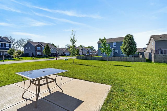 879 Rattlebox Ln, Westfield, IN 46074