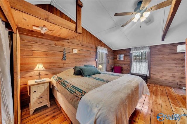 158 Road 944, Mentone, AL 35984