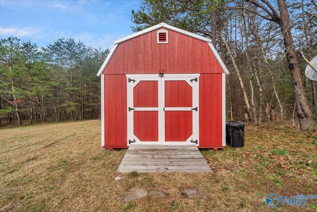 158 Road 944, Mentone, AL 35984