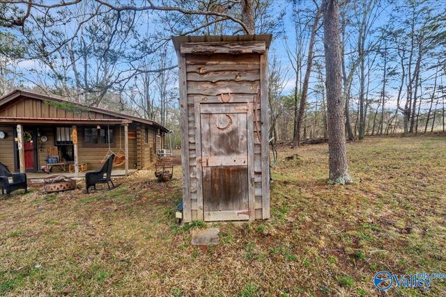 158 Road 944, Mentone, AL 35984