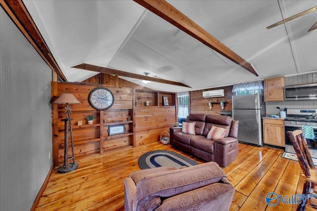 158 Road 944, Mentone, AL 35984