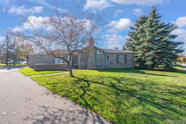 48391 Seawind Court, Shelby Twp, MI 48315