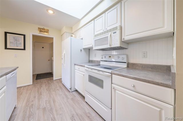 48391 Seawind Court, Shelby Twp, MI 48315