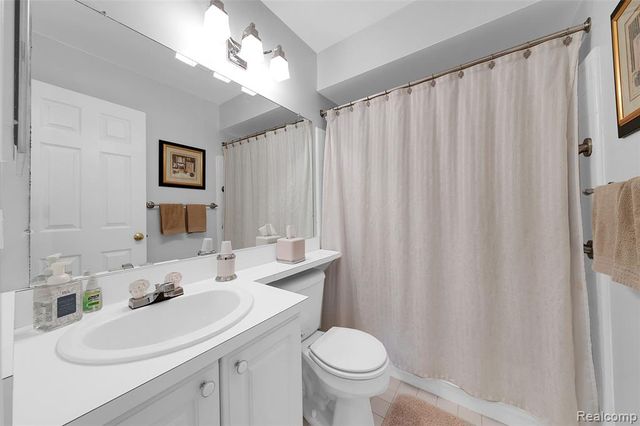 48391 Seawind Court, Shelby Twp, MI 48315