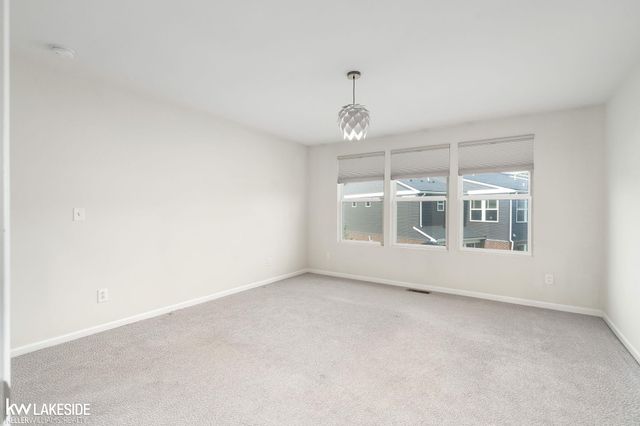 324 Strawberry Drive, Rochester, MI 48307