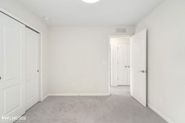 324 Strawberry Drive, Rochester, MI 48307