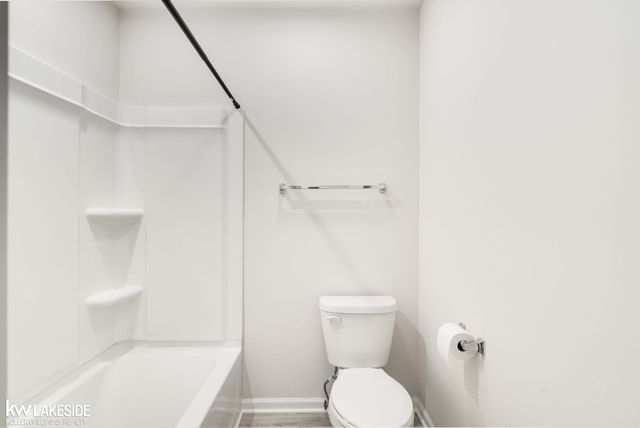 324 Strawberry Drive, Rochester, MI 48307