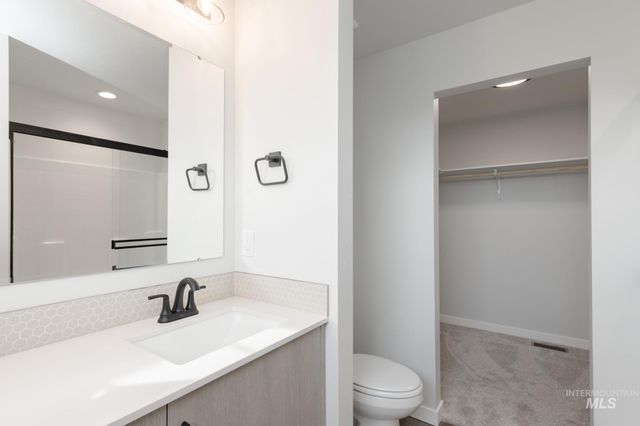 2930 E Boulder Basin Dr, Kuna, ID 83634