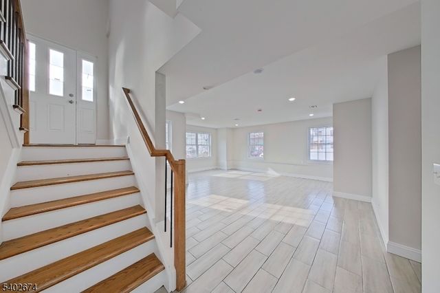 71 Lindsley Ave, Newark City, NJ 07106