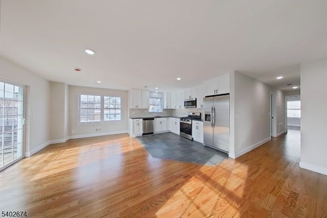 71 Lindsley Ave, Newark City, NJ 07106