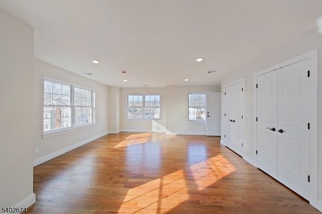 71 Lindsley Ave, Newark City, NJ 07106