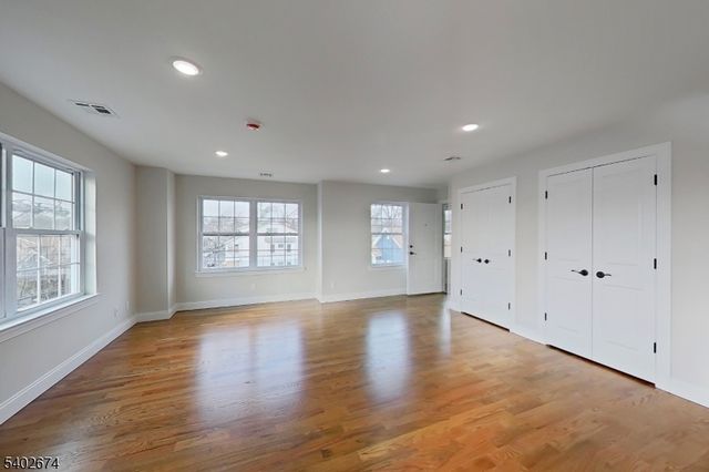 71 Lindsley Ave, Newark City, NJ 07106