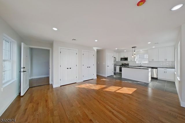 71 Lindsley Ave, Newark City, NJ 07106