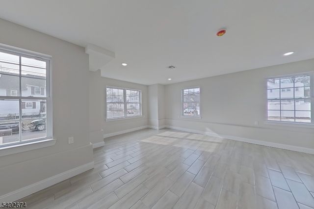 71 Lindsley Ave, Newark City, NJ 07106