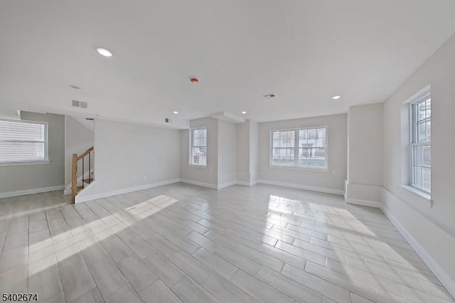 71 Lindsley Ave, Newark City, NJ 07106