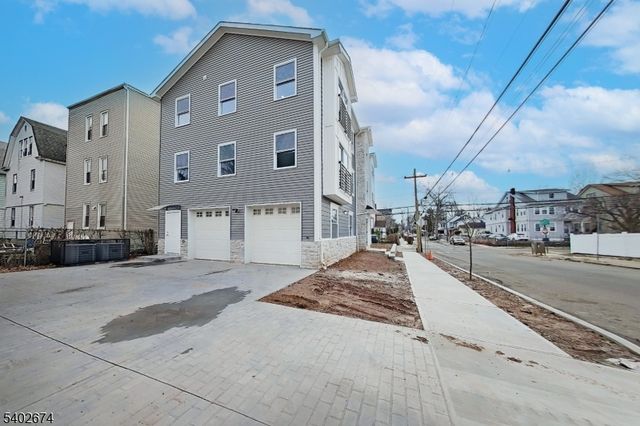 71 Lindsley Ave, Newark City, NJ 07106