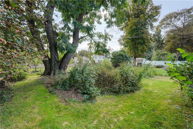 100 Meadowbrook Road, Rochester, NY 14620