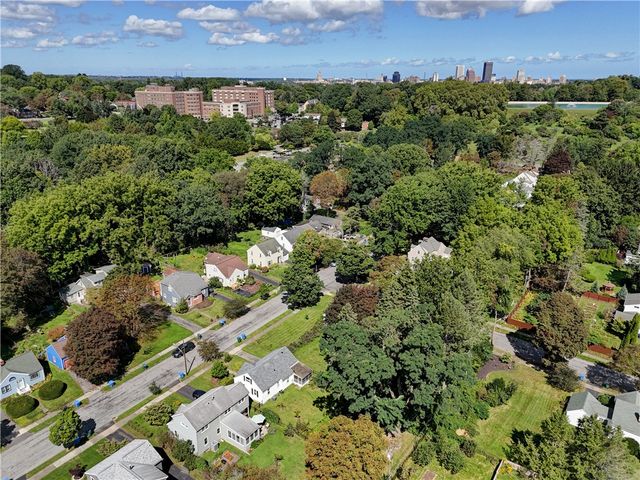 100 Meadowbrook Road, Rochester, NY 14620