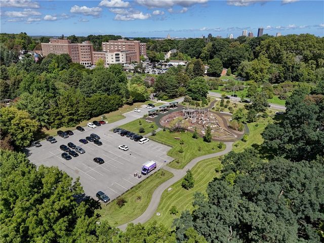 100 Meadowbrook Road, Rochester, NY 14620