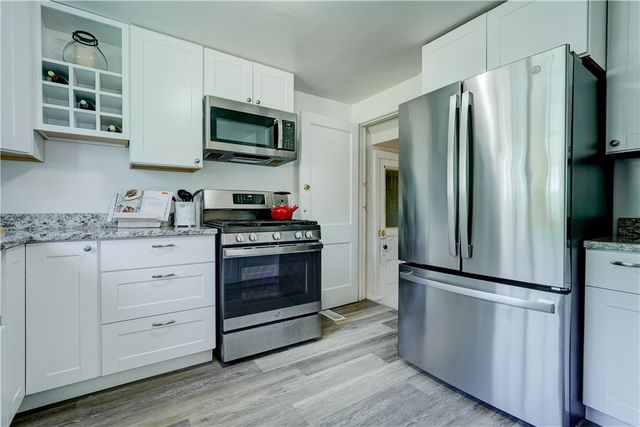 100 Meadowbrook Road, Rochester, NY 14620