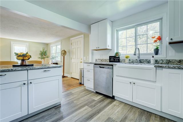 100 Meadowbrook Road, Rochester, NY 14620