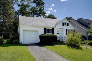 100 Meadowbrook Road, Rochester, NY 14620