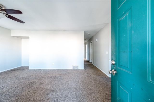 2733 2ND Avenue, Council Bluffs, IA 51501