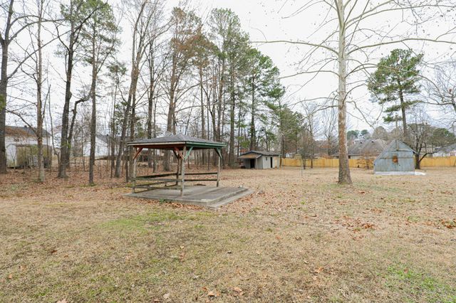 2521 NORTHSHORE, Benton, AR 72015