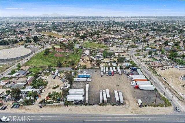 2035 W 1st Avenue, San Bernardino, CA 92407