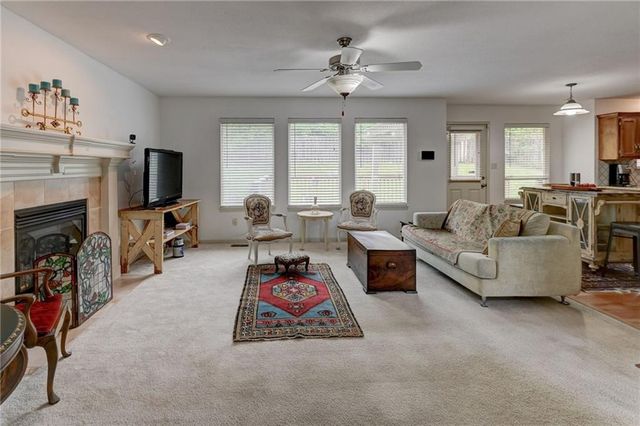 4801 Edgehill Street, Leavenworth, KS 66048
