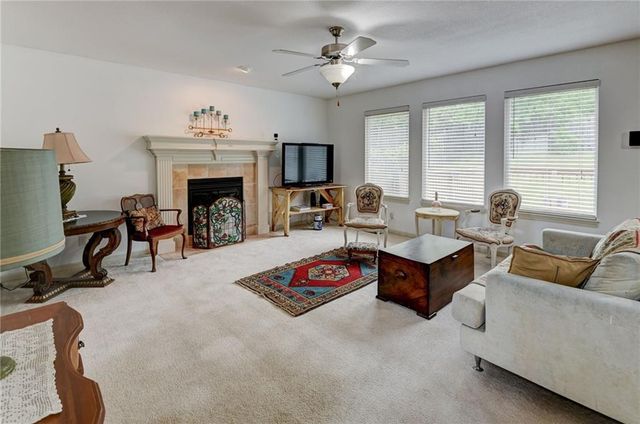 4801 Edgehill Street, Leavenworth, KS 66048