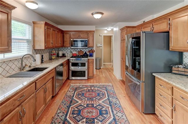 4801 Edgehill Street, Leavenworth, KS 66048