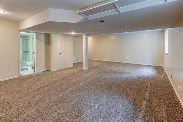 4801 Edgehill Street, Leavenworth, KS 66048