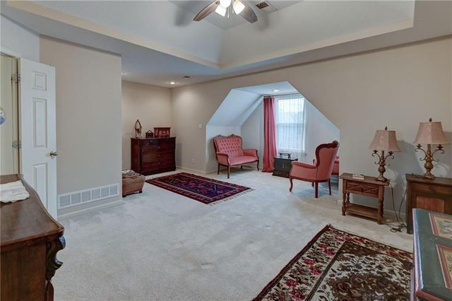 4801 Edgehill Street, Leavenworth, KS 66048