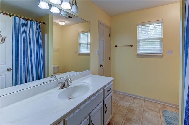 4801 Edgehill Street, Leavenworth, KS 66048