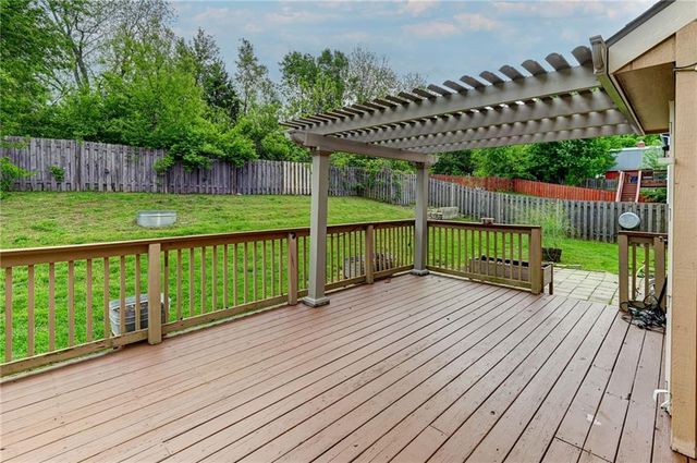 4801 Edgehill Street, Leavenworth, KS 66048