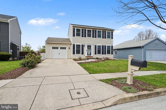 19 STAYMAN WAY, Littlestown, PA 17340