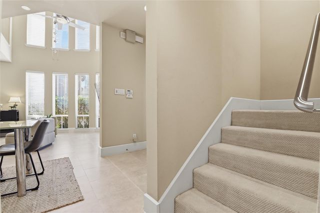 2409 Bering Drive 21, Houston, TX 77057