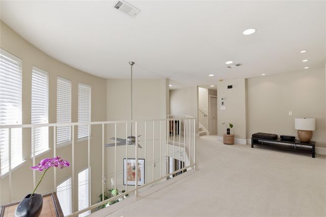 2409 Bering Drive 21, Houston, TX 77057