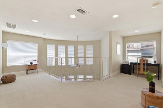 2409 Bering Drive 21, Houston, TX 77057