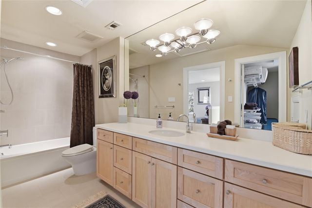 2409 Bering Drive 21, Houston, TX 77057