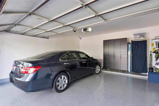 2409 Bering Drive 21, Houston, TX 77057