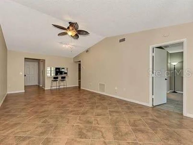 5645 SUMMER SIDE LANE 40B, Sarasota, FL 34231