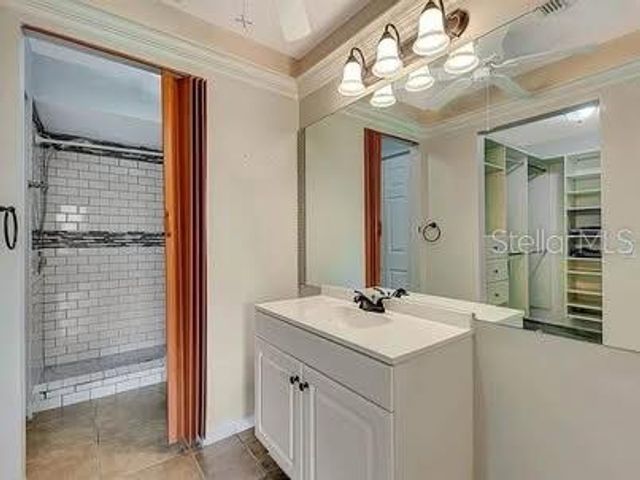 5645 SUMMER SIDE LANE 40B, Sarasota, FL 34231