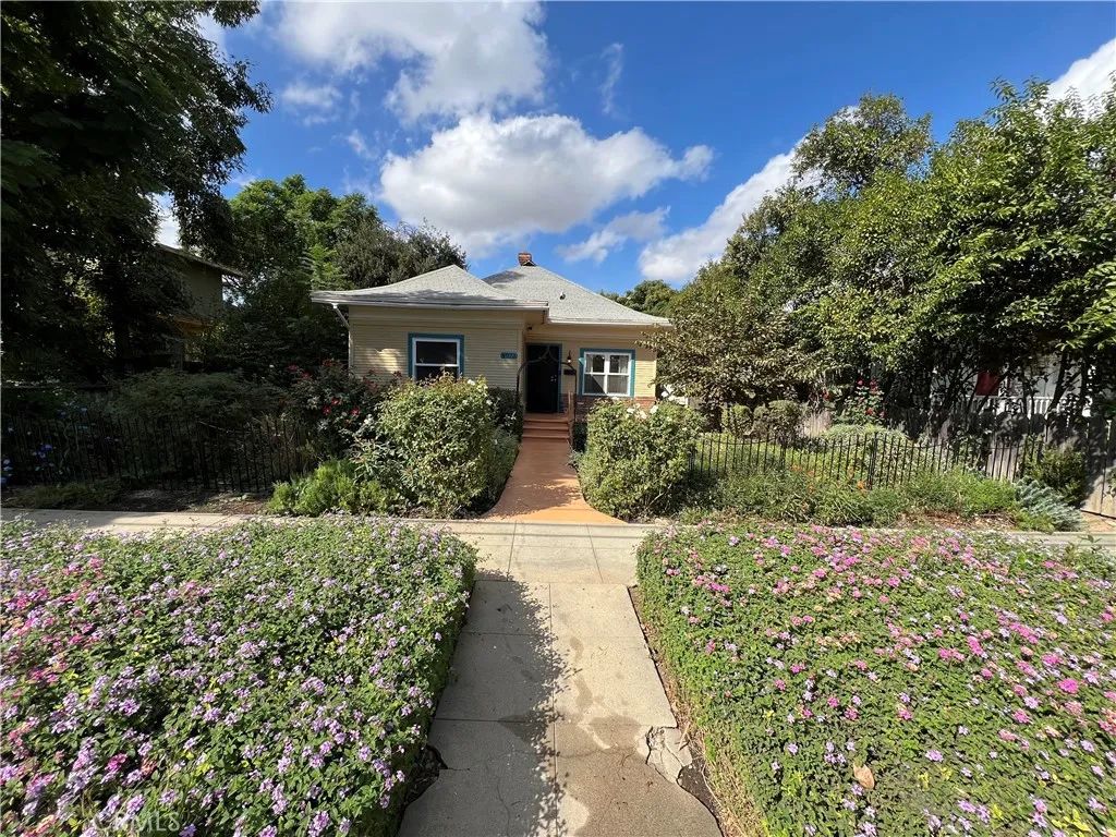 4073 Cedar Street, Riverside, CA 92501