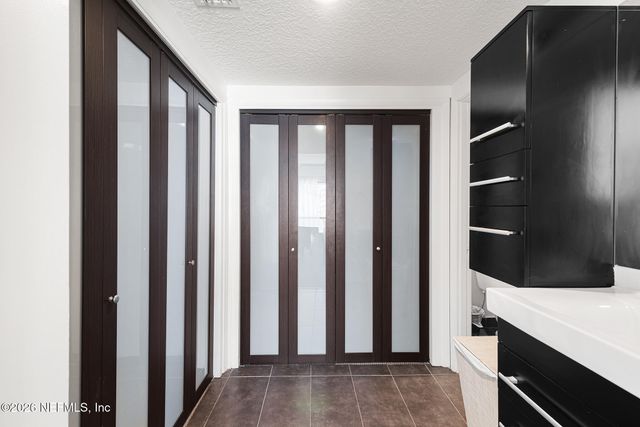 10150 LEISURE Lane N 23, Jacksonville, FL 32256