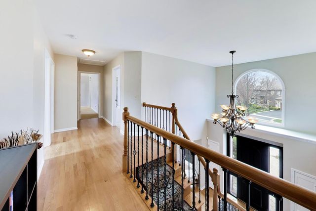 26W363 Torrey Pines Court, Winfield, IL 60190