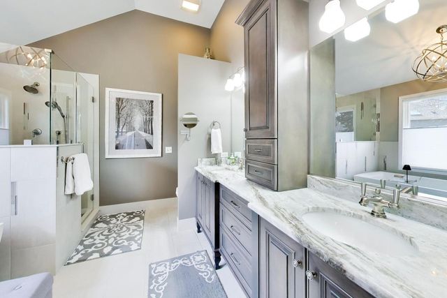 26W363 Torrey Pines Court, Winfield, IL 60190