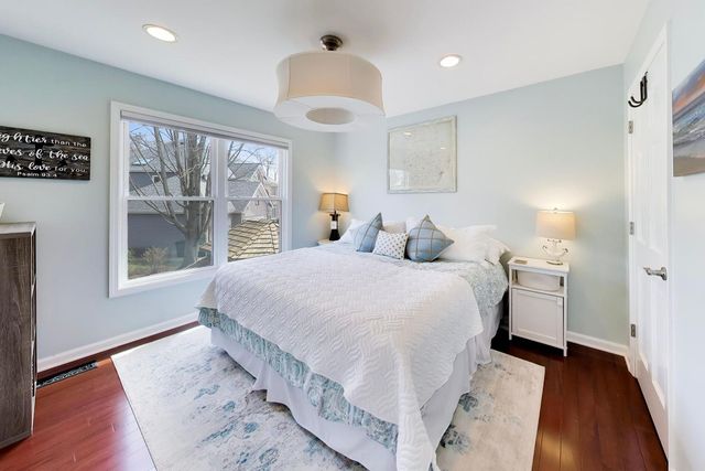 26W363 Torrey Pines Court, Winfield, IL 60190