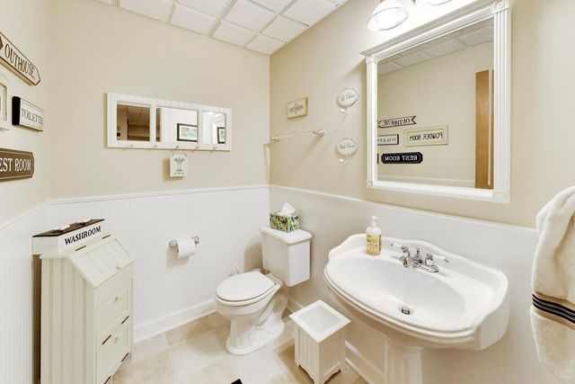 26W363 Torrey Pines Court, Winfield, IL 60190